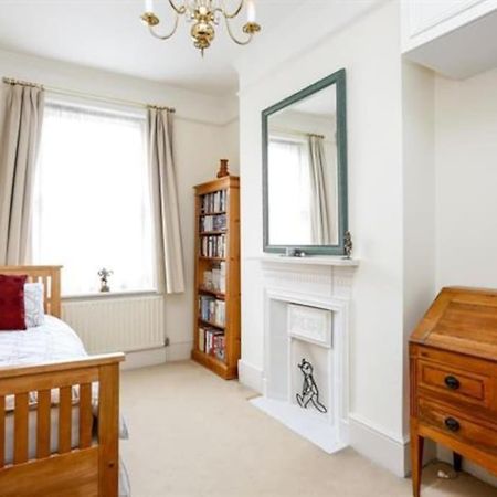 Large 3 Bed Flat In Central Wimbledon Londyn Zewnętrze zdjęcie