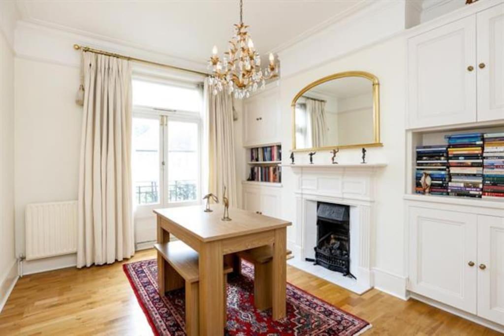 Large 3 Bed Flat In Central Wimbledon Londyn Zewnętrze zdjęcie