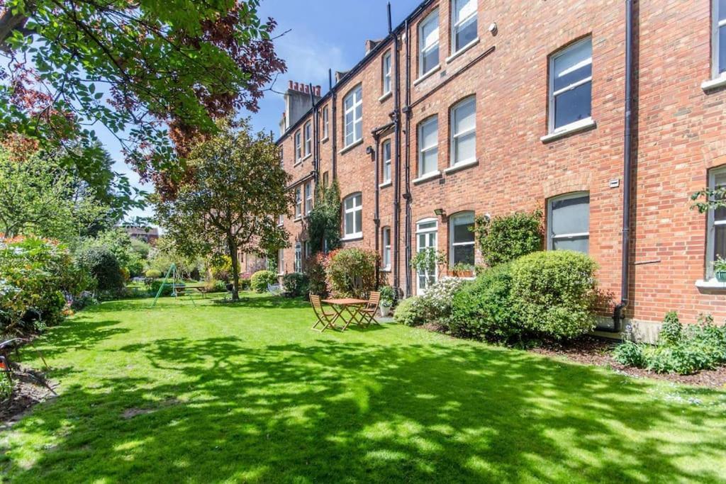 Large 3 Bed Flat In Central Wimbledon Londyn Zewnętrze zdjęcie